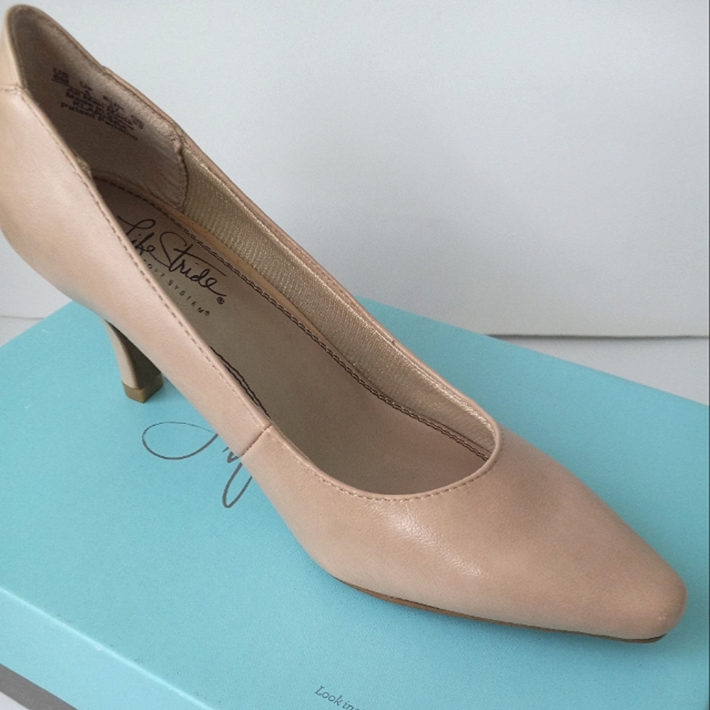 New Life Stride Klarissa Classic Pumps Size 6